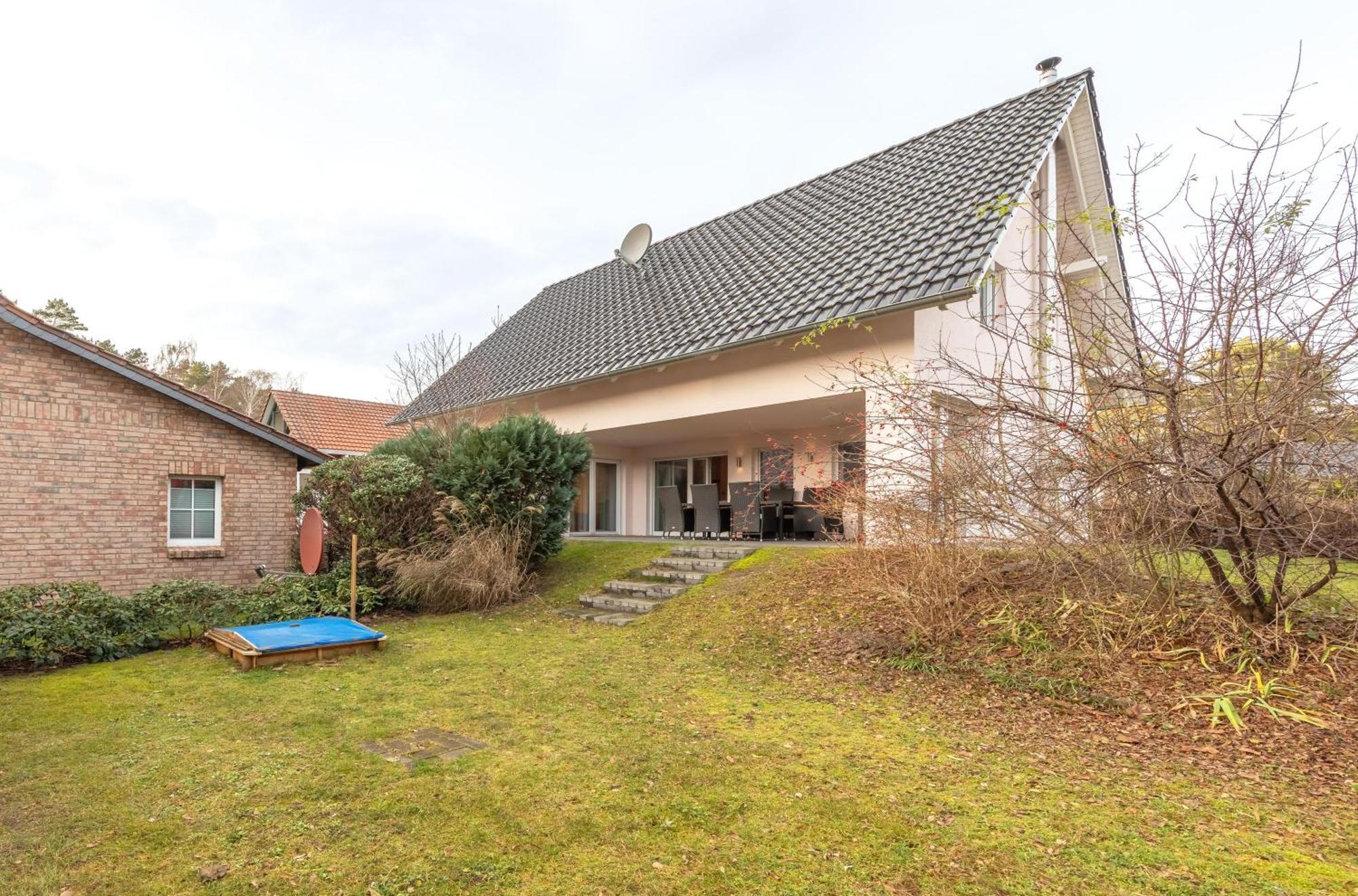 Ferienhaus Daniela Mit Terrasse Und Garten Silz  外观 照片